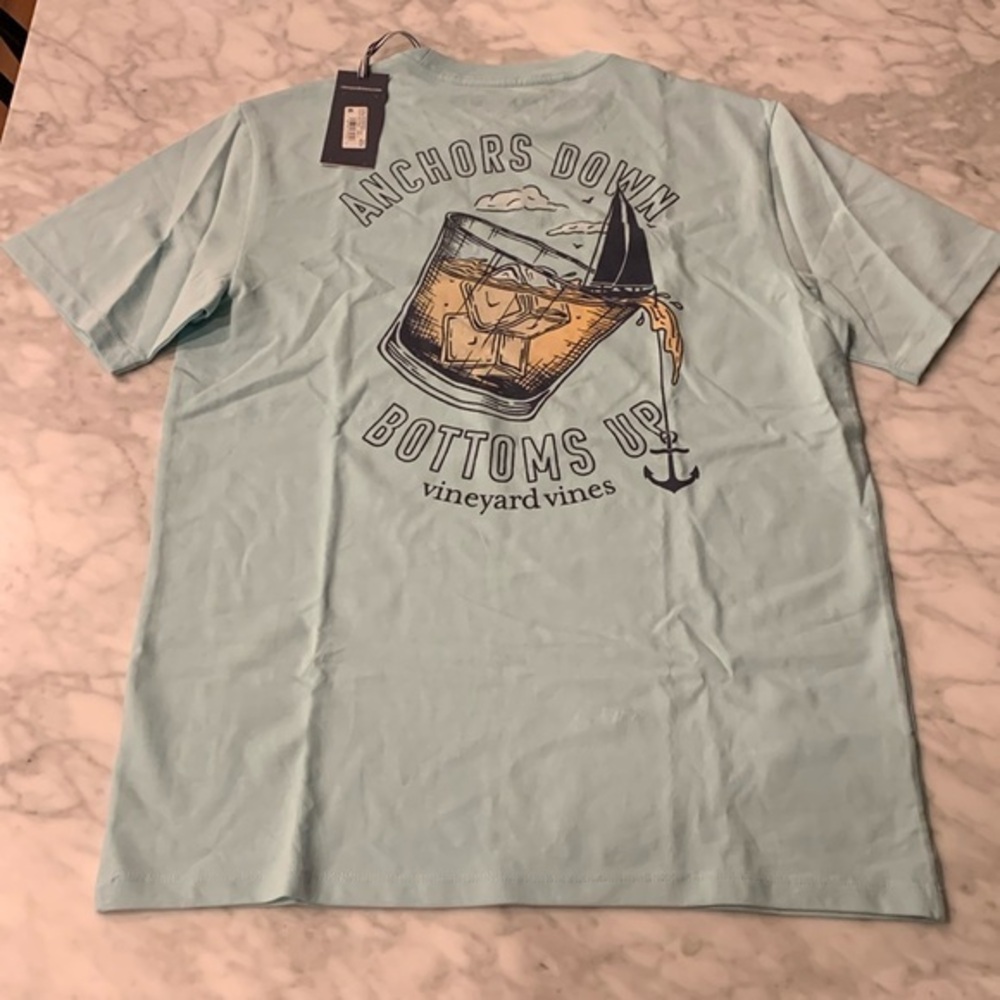Vineyard Vines graphic tee “Anchors Down, Bottoms Up” size small NWT